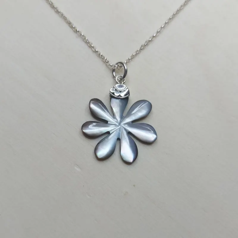 Silver del Sol, from the current collection